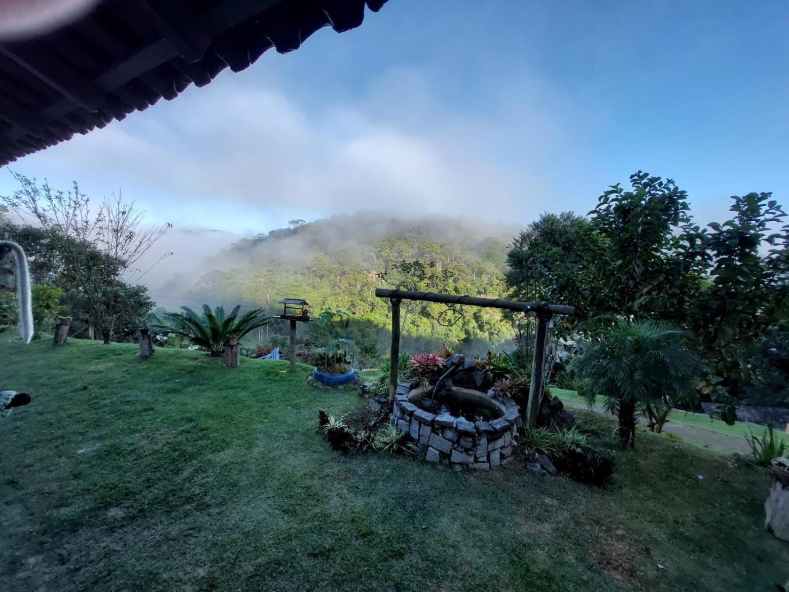 Chacara Cantinho Do Ipe Marechal Floriano Kültér fotó